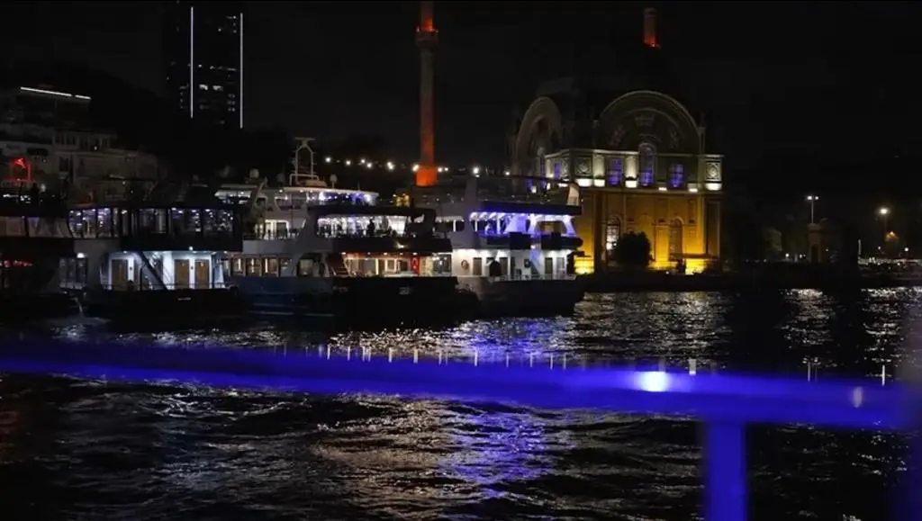 bosphorus dinner cruise
